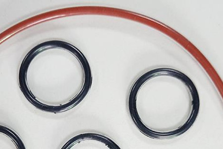 丁腈橡膠O型圈噴霜？原因竟是這樣！